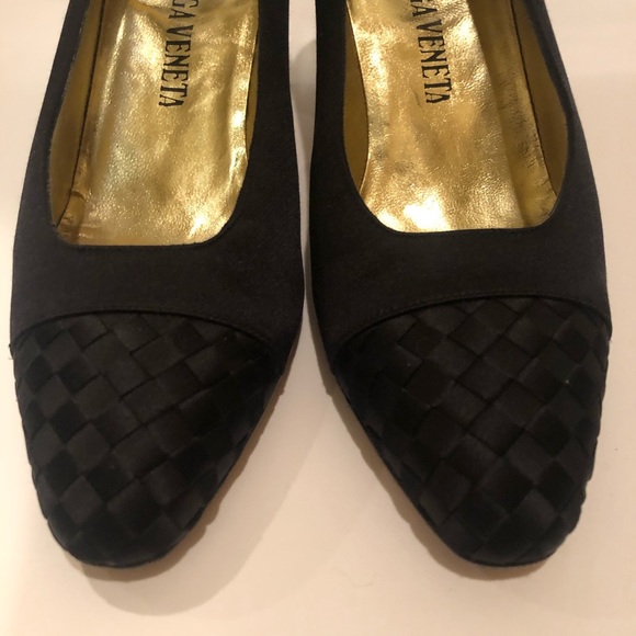 Bottega Veneta Pumps with Signature Weave - Picture 3 of 9